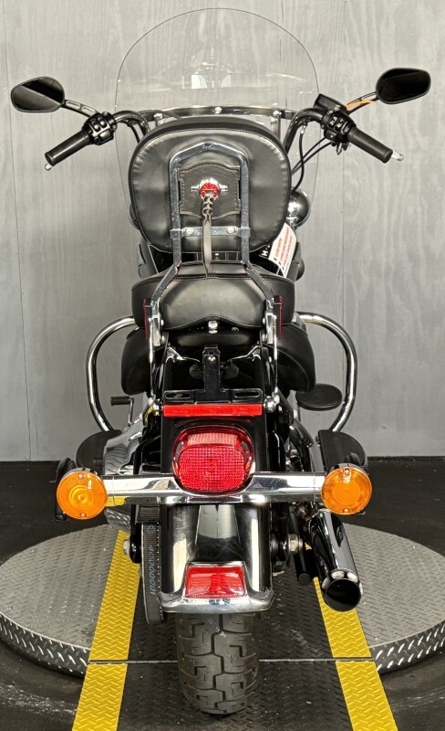2015 Harley-Davidson Heritage Softail Classic FLSTC BLACK W/ PINSTRI - Photo 4