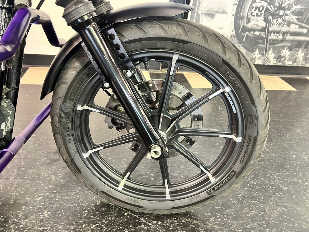 2020 Harley-Davidson Iron 883 Black Denim XL883N - Photo 3