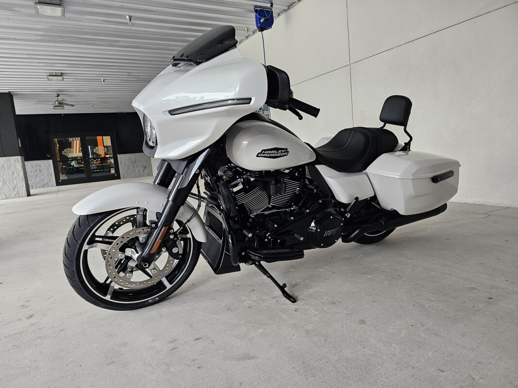 2025 Harley-Davidson Street Glide - Photo 7