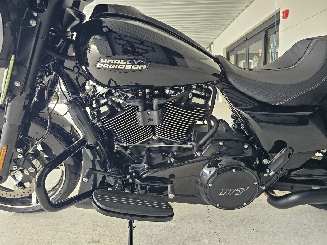 2025 Harley-Davidson Street Glide - Photo 8