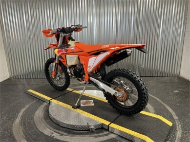 2025 KTM 300 XC-W Champion Edition - Photo 4