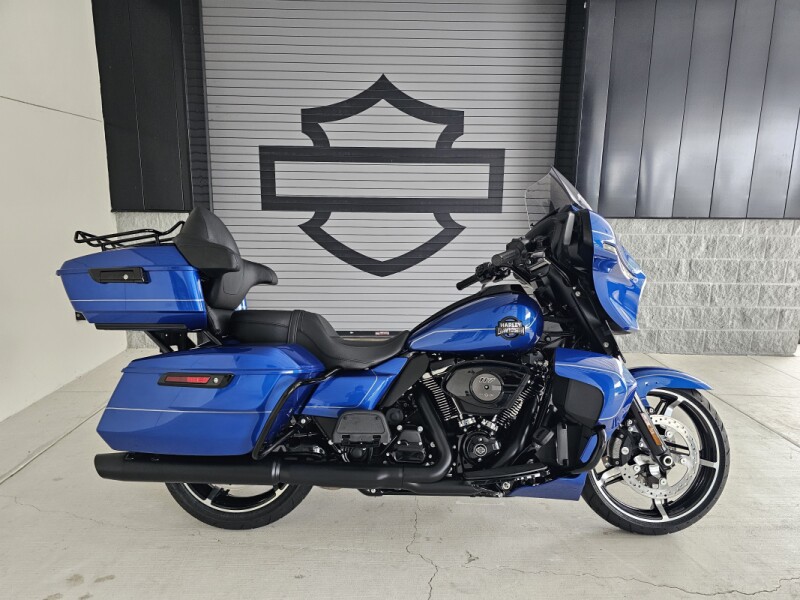 2025 Harley-Davidson<sup>®</sup> Street Glide® Ultra