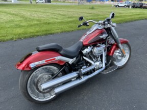 2018 Harley-Davidson<sup>®</sup> Fat Boy<sup>®</sup> 114 Wicked Red/Twisted Cherry thumb 2