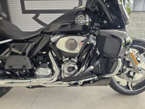 2025 Harley-Davidson<sup>®</sup> Street Glide® Ultra thumb 3