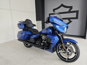 2025 Harley-Davidson<sup>®</sup> Street Glide® Ultra thumb 2