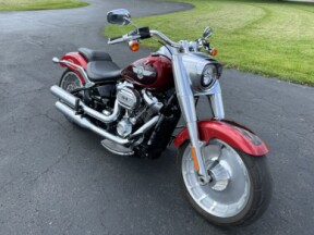 2018 Harley-Davidson<sup>®</sup> Fat Boy<sup>®</sup> 114 Wicked Red/Twisted Cherry thumb 3