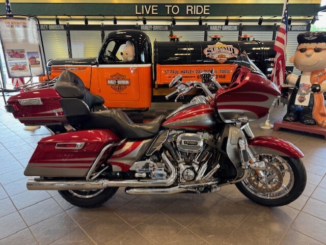 2016 Harley Davidson CVO Road Glide Ultra FLTRUSE
