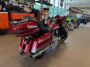 2016 Harley Davidson CVO Road Glide Ultra FLTRUSE thumb 3