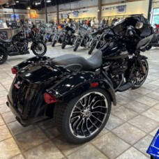 2025 FLTRT Road Glide<sup>®</sup> 3  thumb 0
