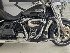 2021 Harley-Davidson<sup>®</sup> Road King<sup>®</sup> thumb 3