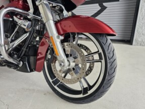 2017 Harley-Davidson<sup>®</sup> Road Glide<sup>®</sup> Special thumb 1