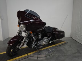 FLHX 2022 Street Glide<sup>®</sup> thumb 2