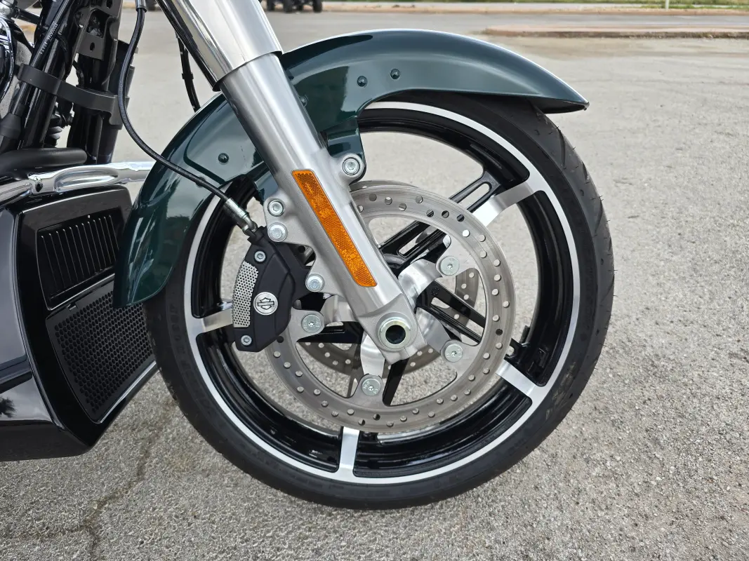 2024 Harley-Davidson Street Glide - Photo 7
