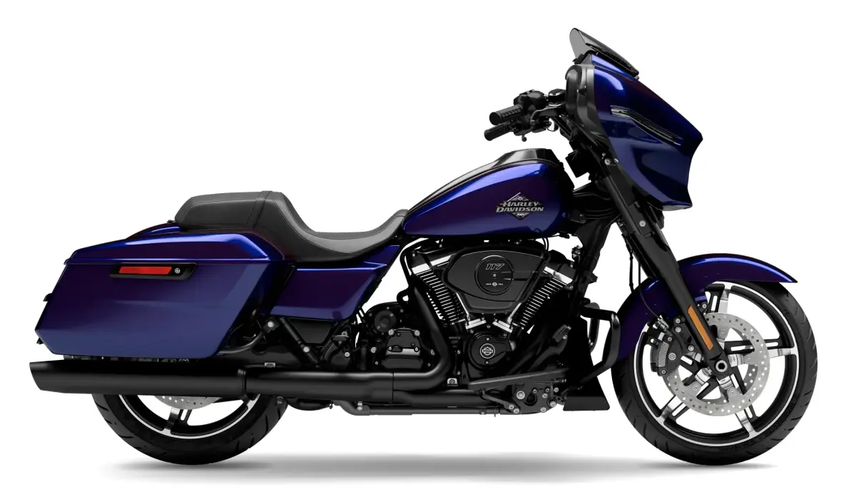 2025 Harley-Davidson Street Glide Mystic Shift - Black Finish