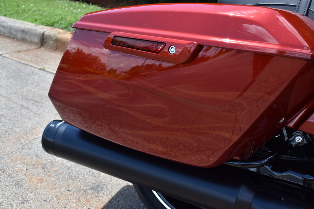 2025 Harley-Davidson Road Glide – Premium Touring Power - Photo 10