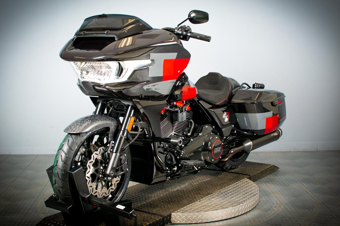 2025 Harley-Davidson CVO Road Glide ST FLTRXSTSE - Photo 4