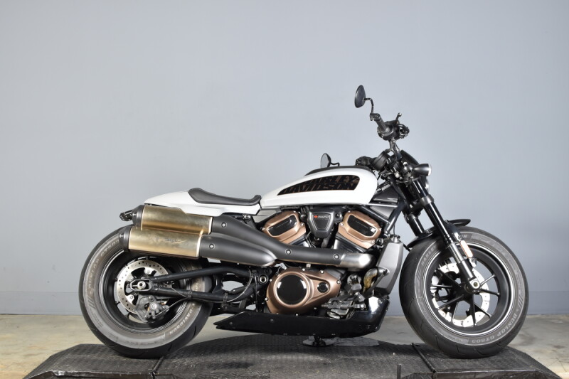 USA製ハーレー Harley-Davidson vintage HATecru These 1940's Harley's are still KING OF THE ROAD - YouTube