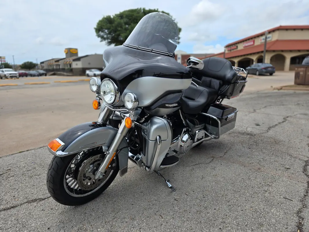 2012 Harley-Davidson Electra Glide Ultra Limited - Photo 4