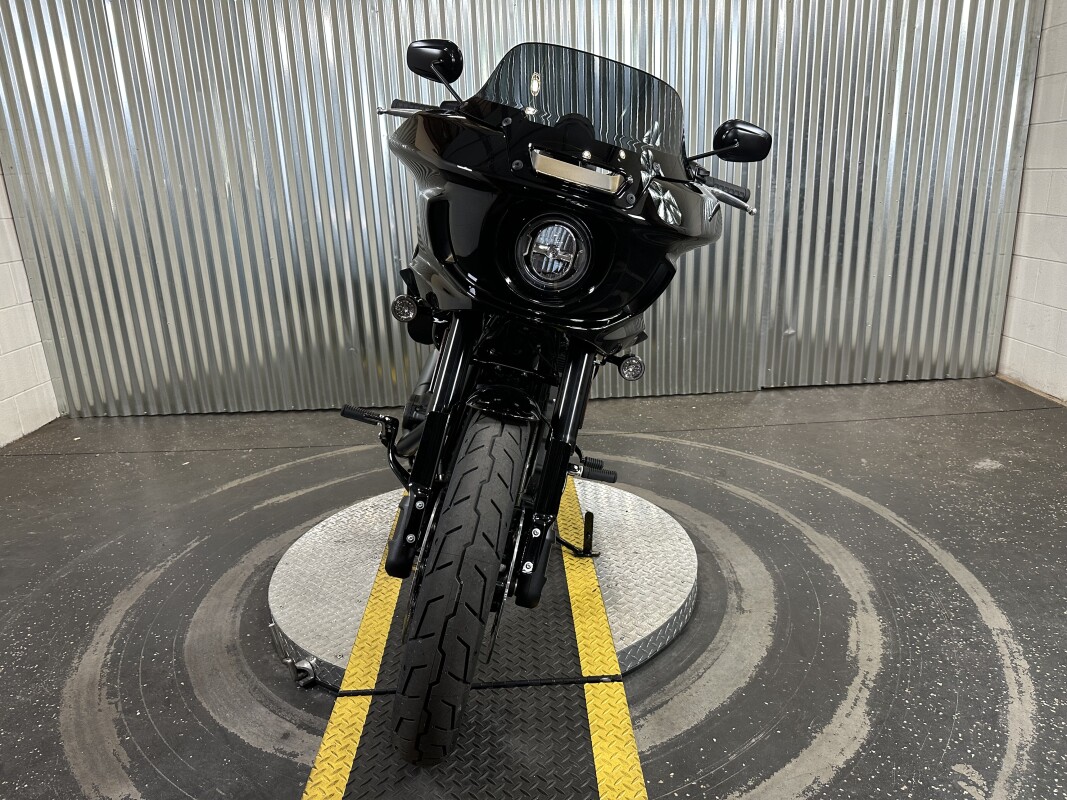 2025 Harley-Davidson Low Rider ST Vivid Black - Black Finish - Photo 3