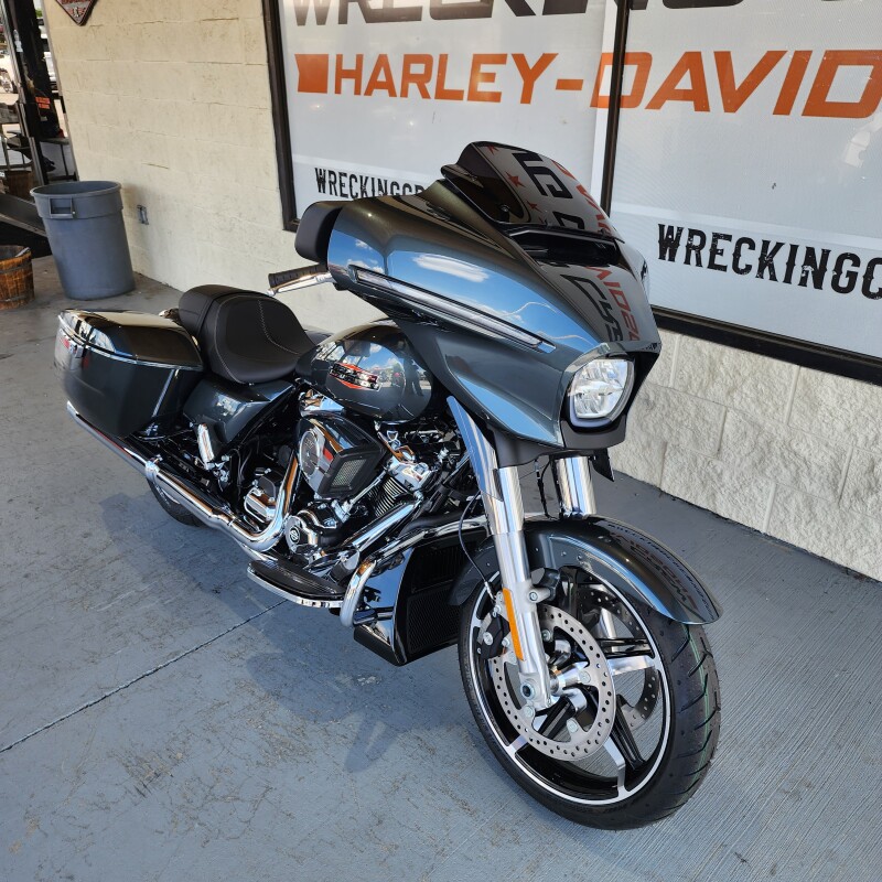 2025 Harley-Davidson Street Glide – FLHX - Photo 4