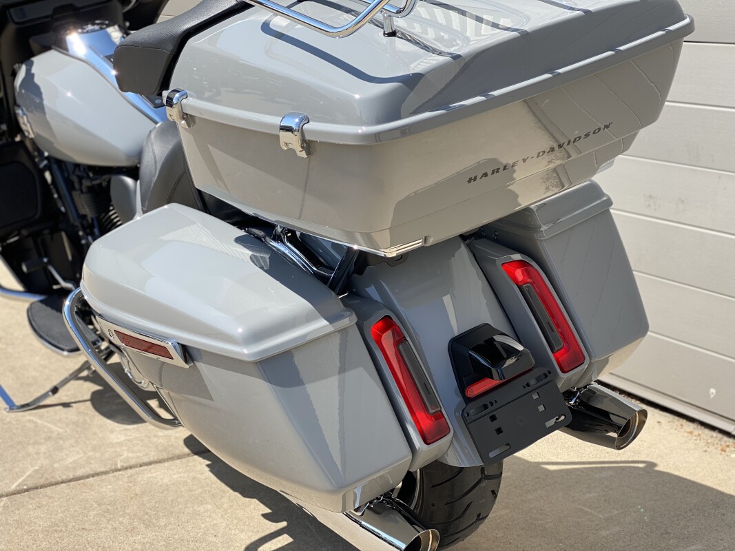 2025 Harley-Davidson Street Glide Ultra Billiard Gray - Photo 8