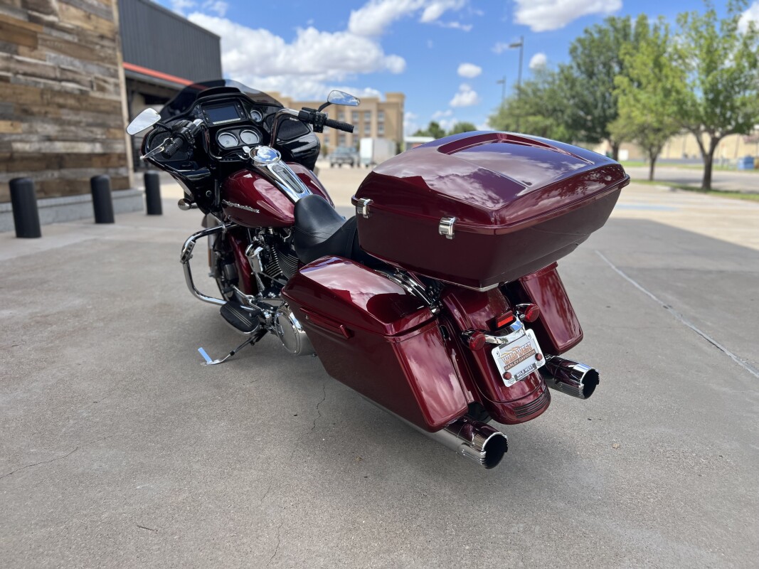 2017 Harley-Davidson Road Glide Special Velocity Red Sunglo - Photo 6