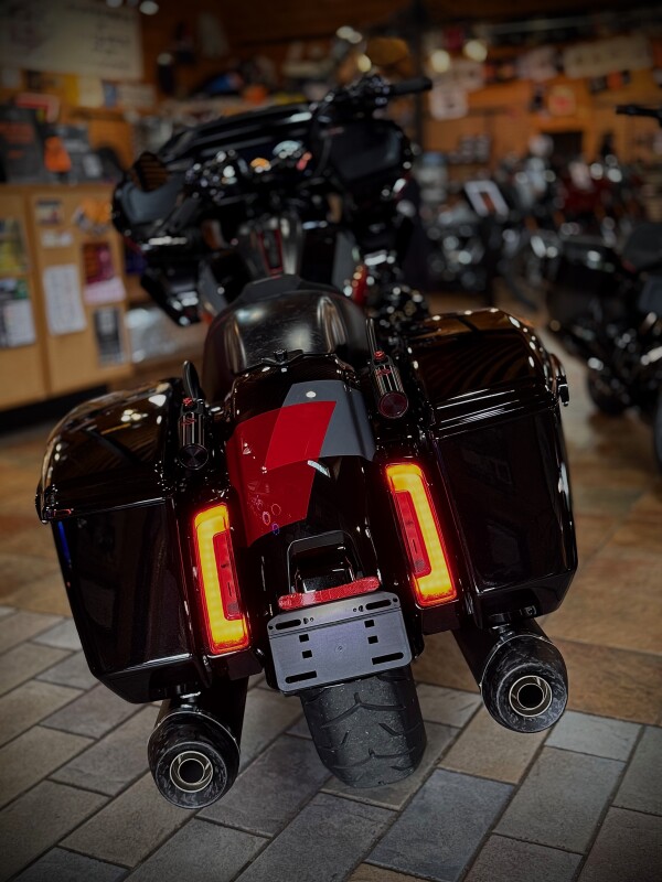2025 Harley-Davidson CVO Road Glide ST Hot Lap - Photo 7