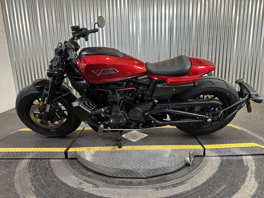 2025 Harley-Davidson Sportster S Brilliant Red - Photo 5