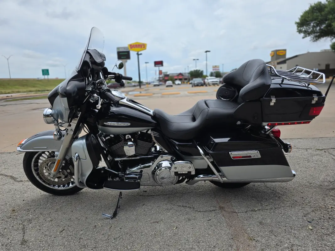 2012 Harley-Davidson Electra Glide Ultra Limited - Photo 5