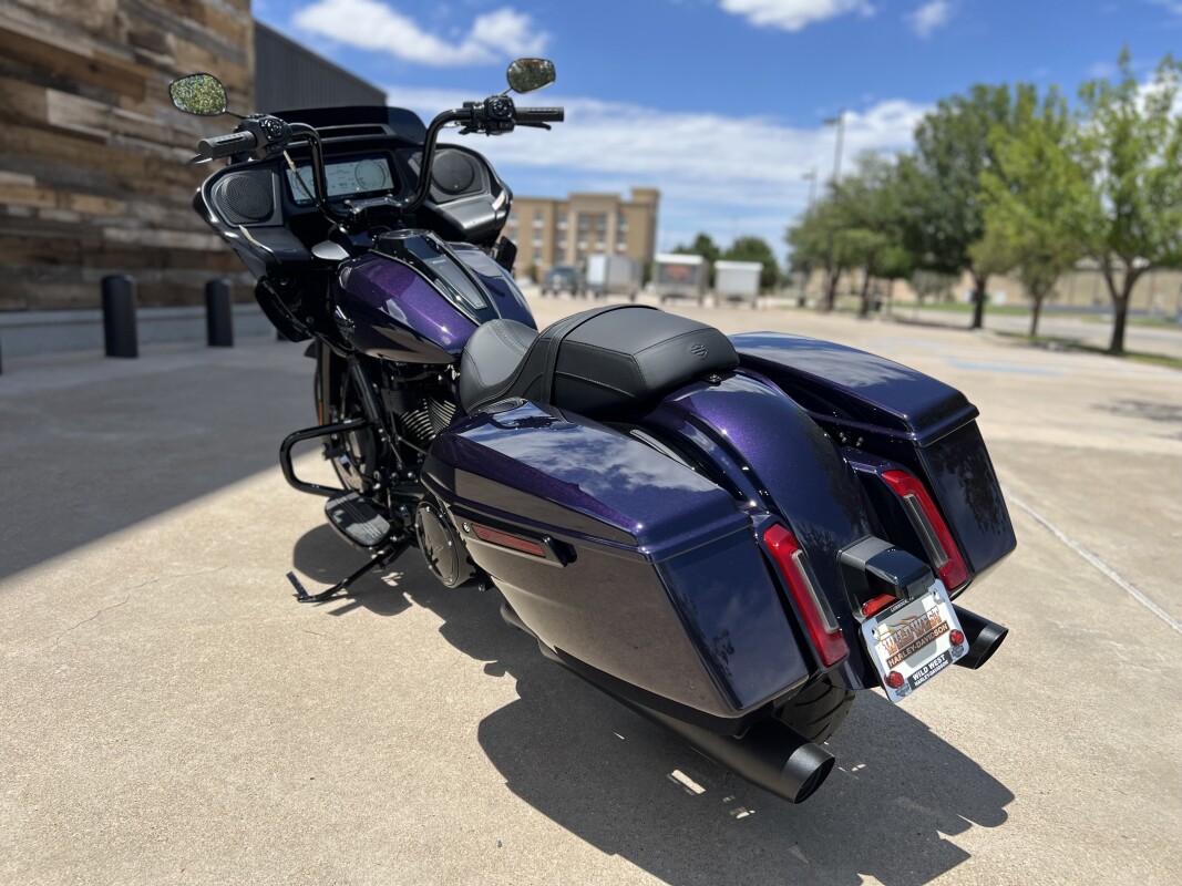 2025 Harley-Davidson Road Glide Mystic Shift - Black Finish - Photo 8