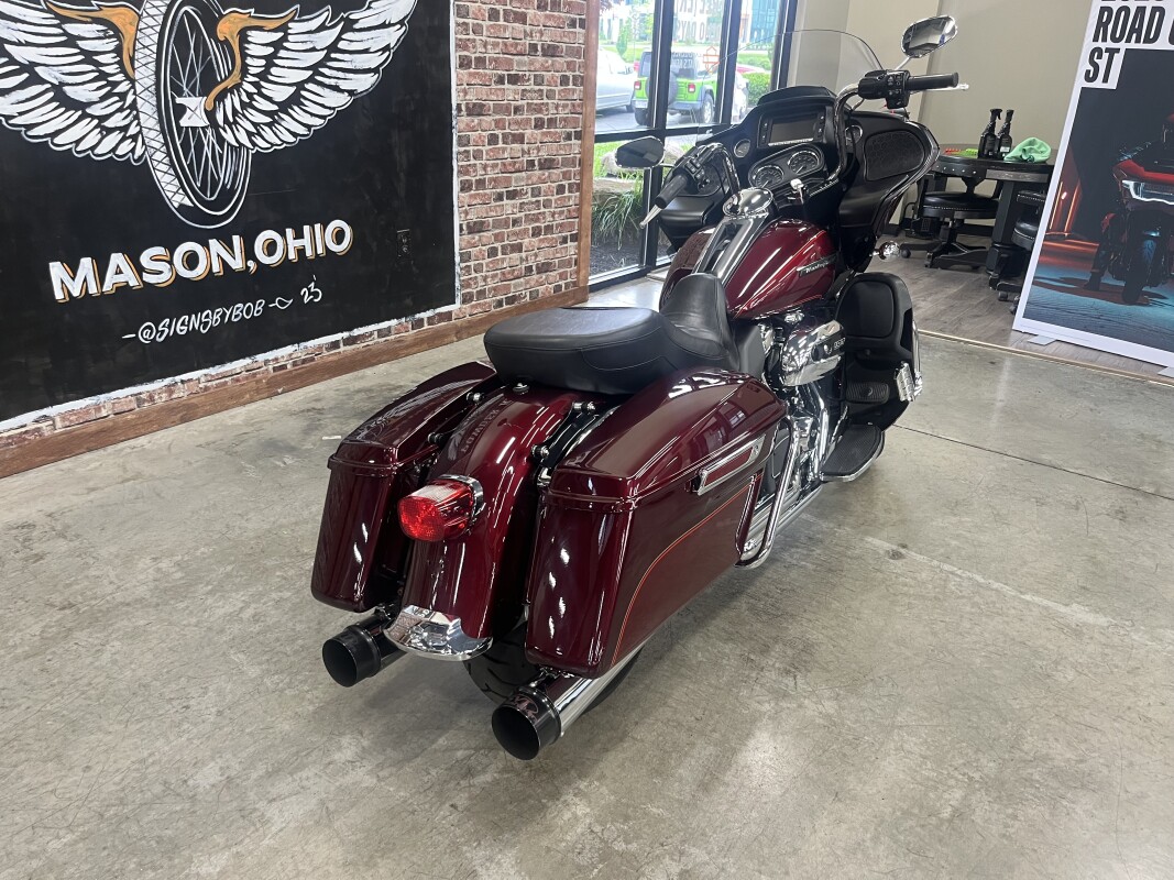 2017 Harley-Davidson Road Glide Ultra FLTRU - Photo 3