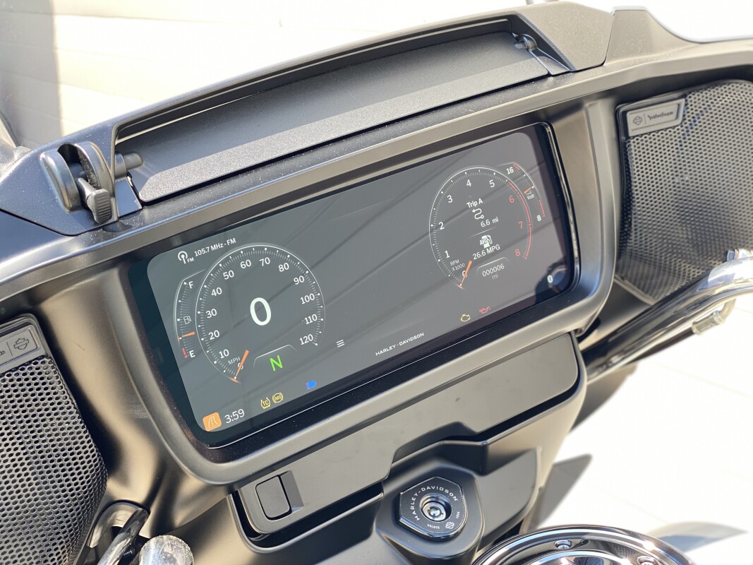 2025 Harley-Davidson Street Glide Ultra Billiard Gray - Photo 10