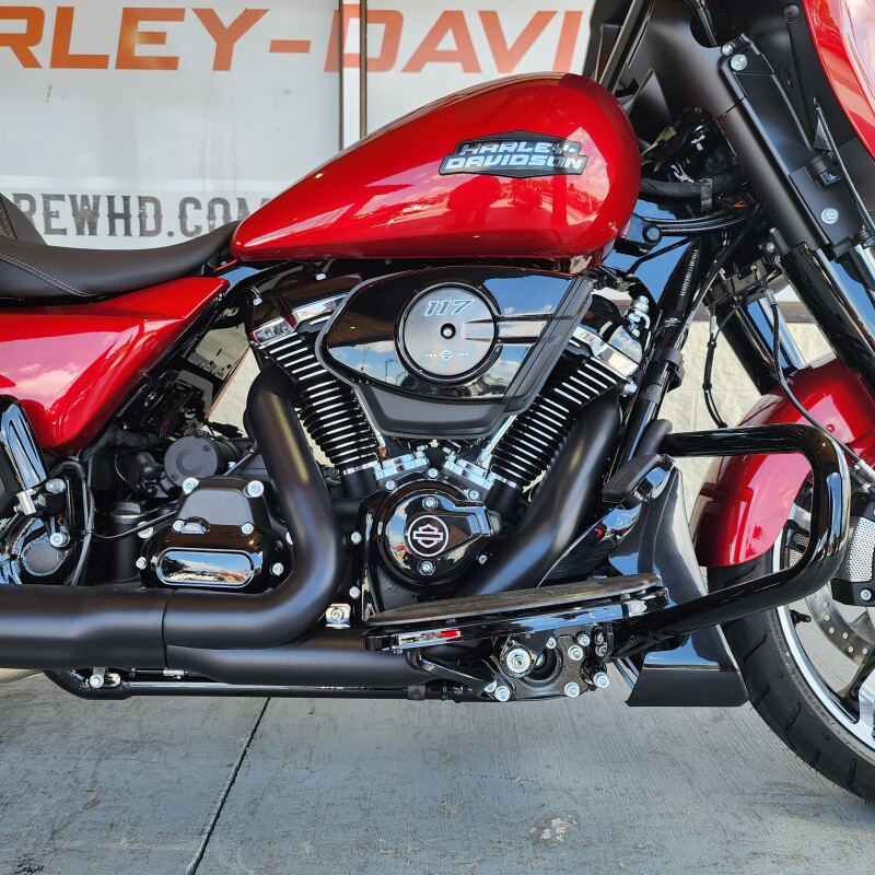 FLHX 2025 Street Glide - Photo 6