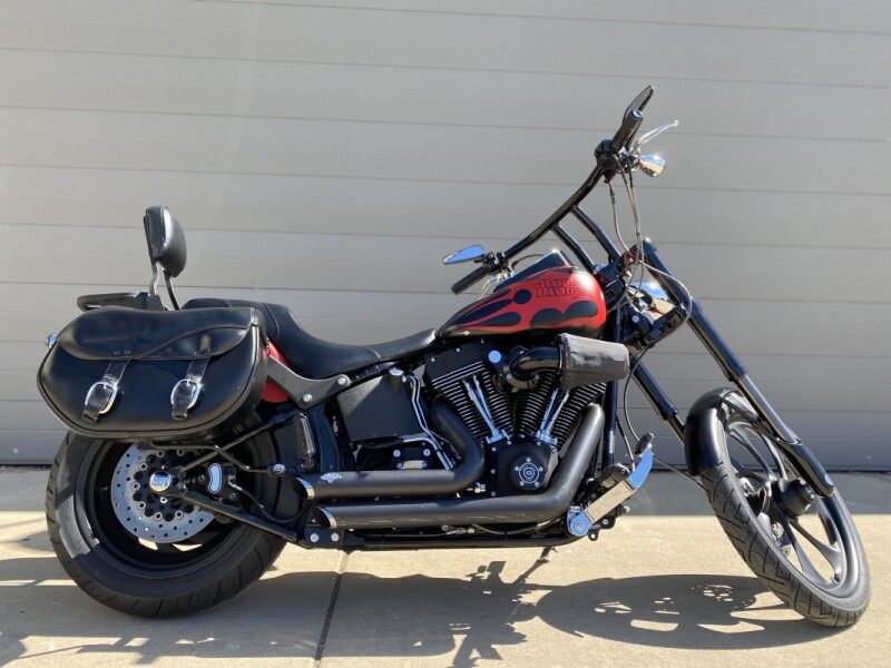 2009 Harley-Davidson<sup>®</sup> Night Train® Black