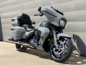 2025 Harley-Davidson<sup>®</sup> Street Glide® Ultra Billiard Gray thumb 3