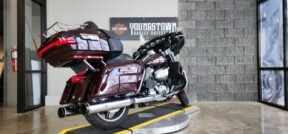 2021 Harley-Davidson® Ultra Limited FLHTK thumb 2