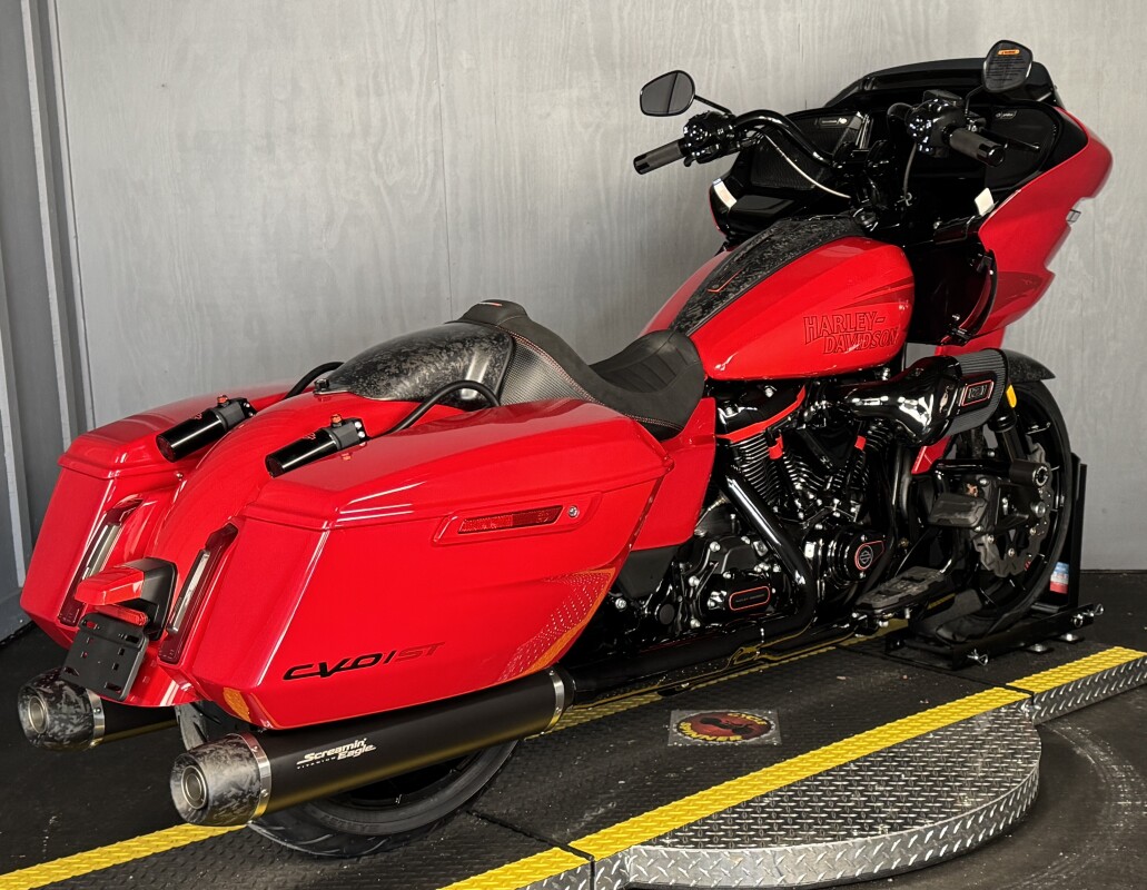 2025 Harley-Davidson CVO Road Glide ST FLTRXSTSE RALLY RED - Photo 8