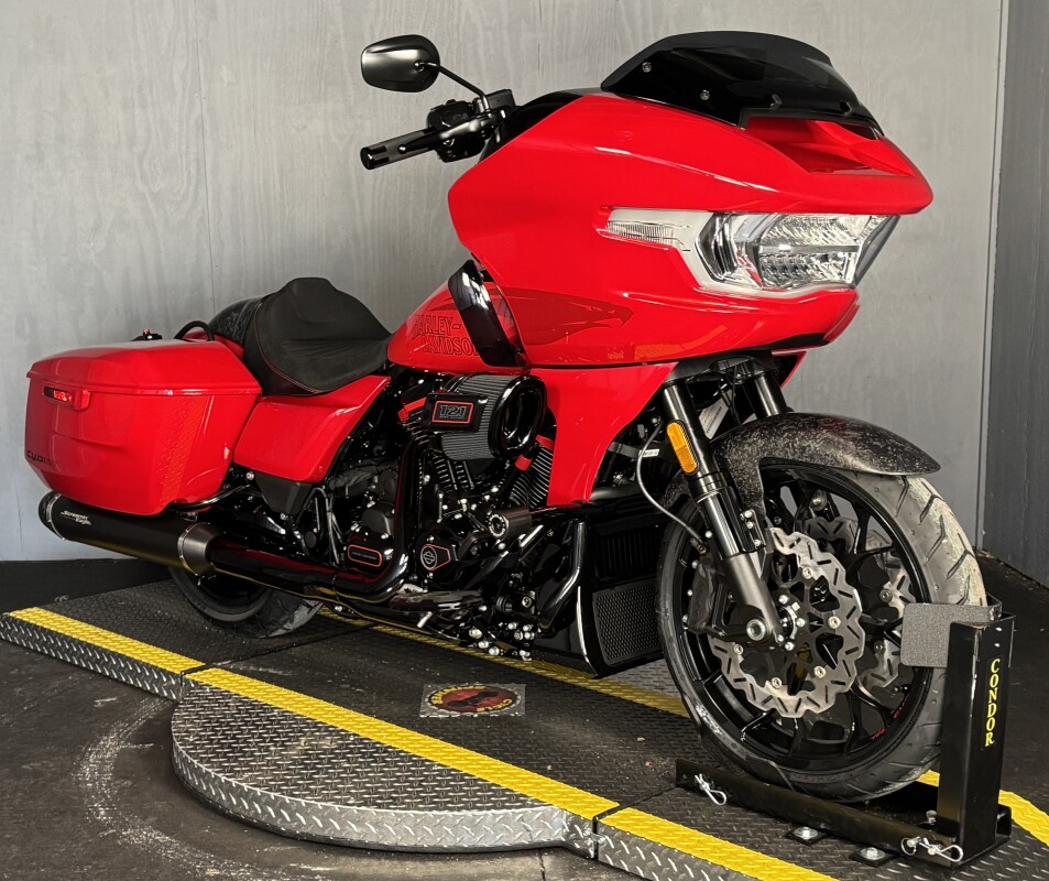 2025 Harley-Davidson CVO Road Glide ST FLTRXSTSE RALLY RED - Photo 7
