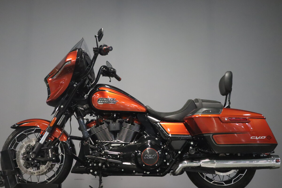 2023 Harley-Davidson CVO Street Glide FLHXSE - Photo 5