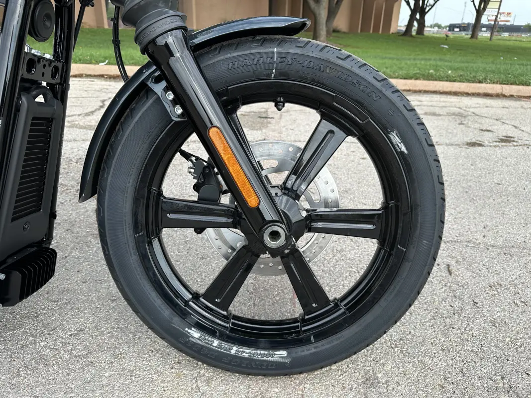 2025 Harley-Davidson Street Bob - Photo 6