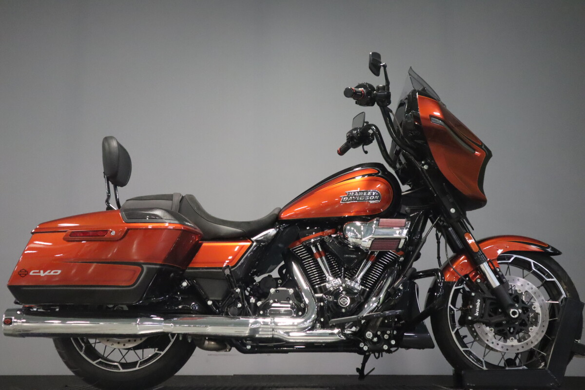 2023 Harley-Davidson CVO Street Glide FLHXSE