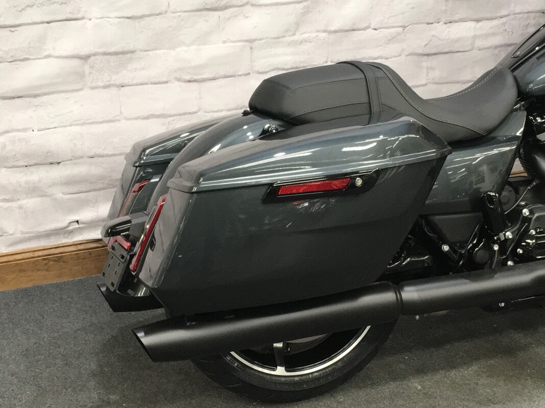 2025 Harley-Davidson Road Glide Iron Horse Metallic - Black Finish FLTRX - Photo 2