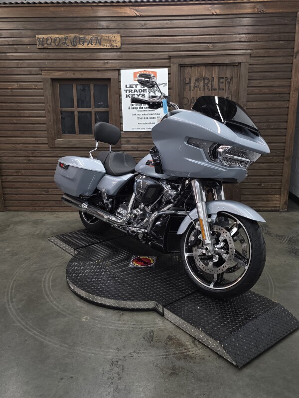 2025 Harley‑Davidson Road Glide FLTRX - Photo 8