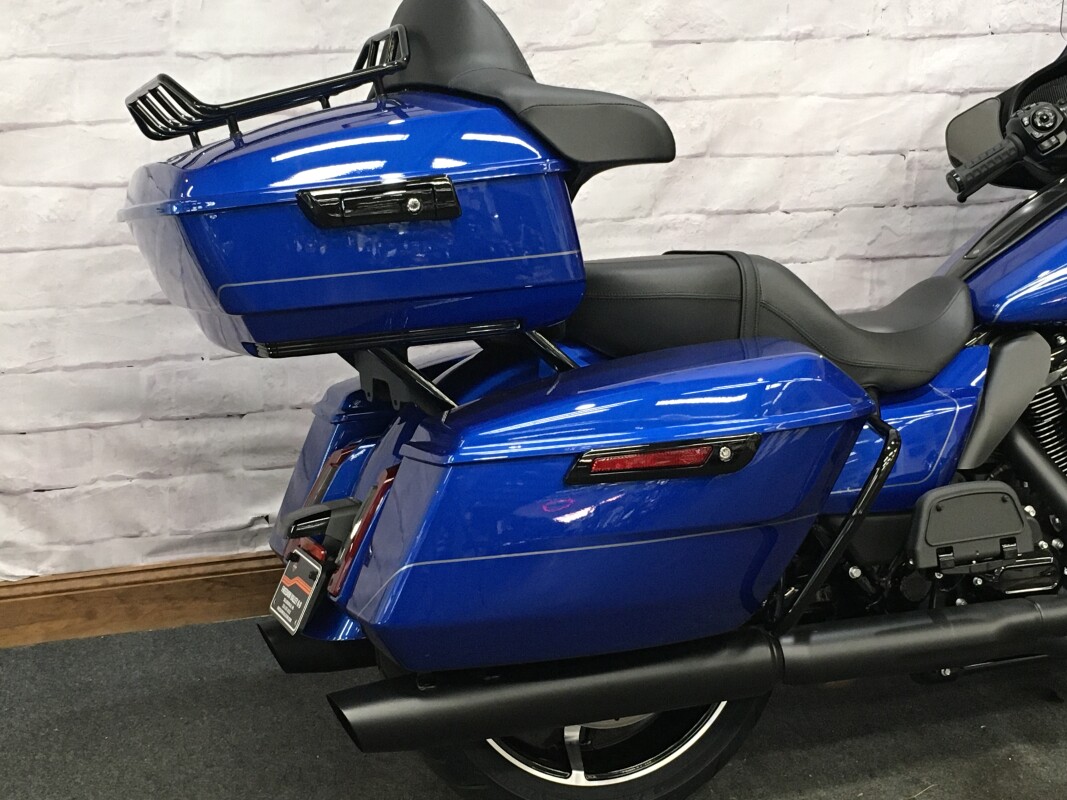 2025 Harley-Davidson Street Glide Ultra Blue Burst - Black Finish FLHXU - Photo 2