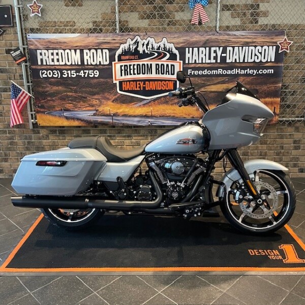 2025 Road Glide® (FLTRX)