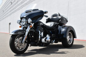 2020 Harley-Davidson® Tri Glide® Ultra FLHTCUTG thumb 0