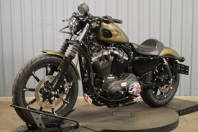 2017 Harley-Davidson® Iron 883™ XL 883N thumb 0