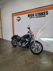 2023 Harley-Davidson<sup>®</sup> Softail<sup>®</sup> Standard Vivid Black FXST thumb 2