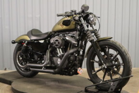 2017 Harley-Davidson® Iron 883™ XL 883N thumb 2