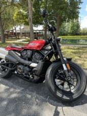 2025 Harley-Davidson<sup>®</sup> Sportster® S thumb 3